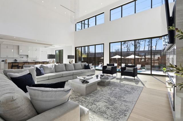 11907 Quincy Lane, Dallas, TX 75230