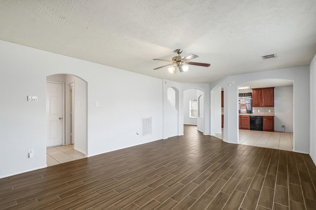 307 Gateship Drive, Houston, TX 77073