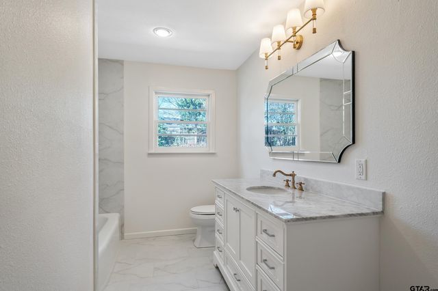 4211 Birdwell, Tyler, TX 75703