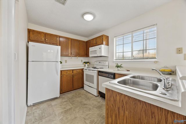 1155 Old Monrovia Road 9-D, Huntsville, AL 35806