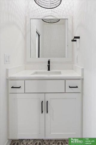 5709 N 198th Street, Omaha, NE 68022