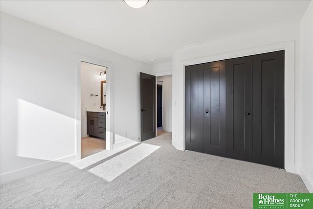 5709 N 198th Street, Omaha, NE 68022