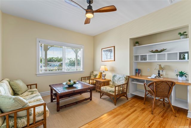 160 Ulupa Street, Kailua, HI 96734