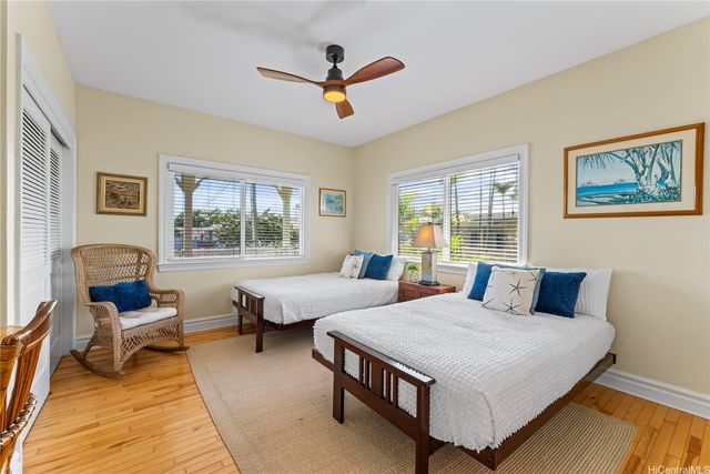 160 Ulupa Street, Kailua, HI 96734