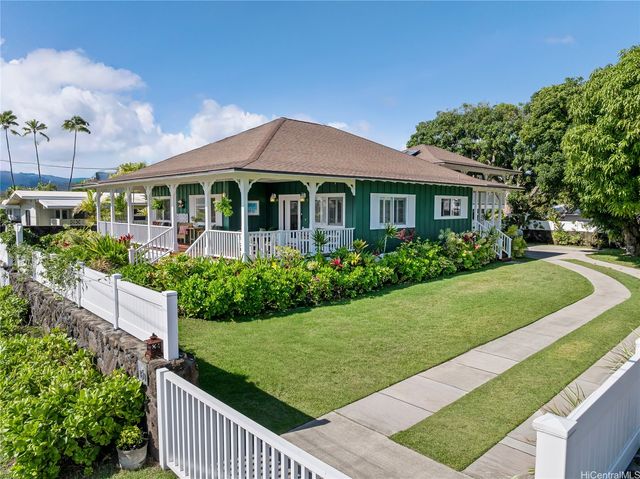 160 Ulupa Street, Kailua, HI 96734