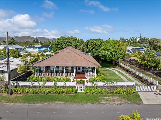 160 Ulupa Street, Kailua, HI 96734