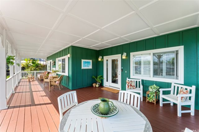 160 Ulupa Street, Kailua, HI 96734