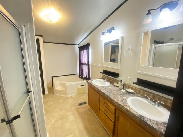 150 SUZANNE LN, Morris Chapel, TN 38361