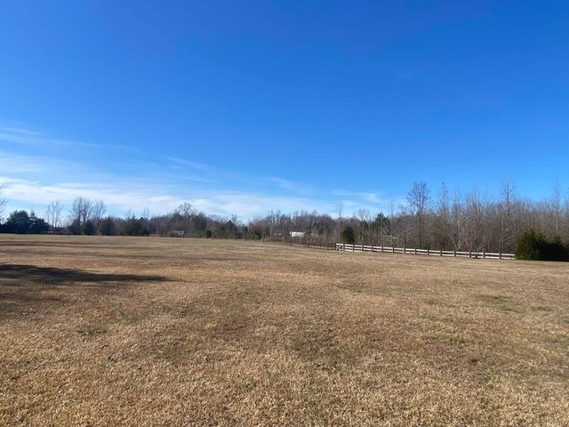 150 SUZANNE LN, Morris Chapel, TN 38361