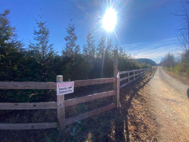 150 SUZANNE LN, Morris Chapel, TN 38361