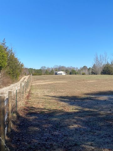 150 SUZANNE LN, Morris Chapel, TN 38361