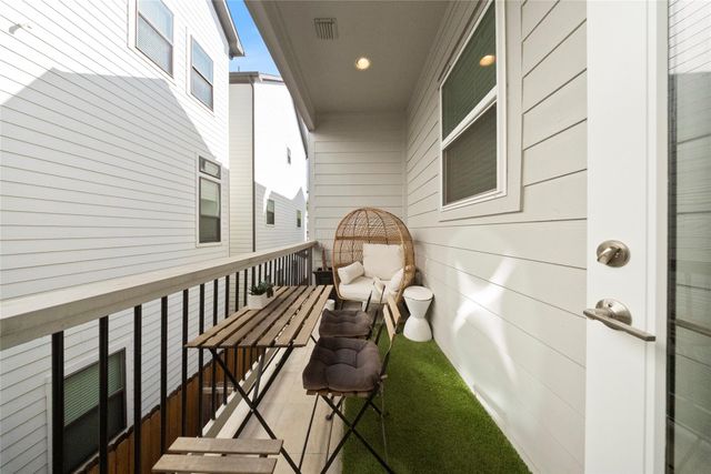 845 Fisher Street F, Houston, TX 77018