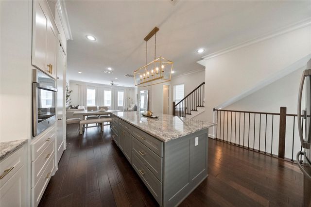 845 Fisher Street F, Houston, TX 77018