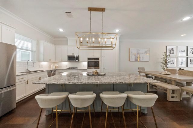 845 Fisher Street F, Houston, TX 77018