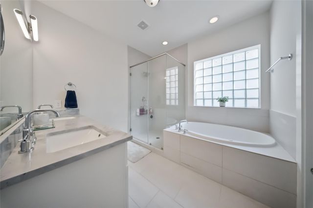 845 Fisher Street F, Houston, TX 77018