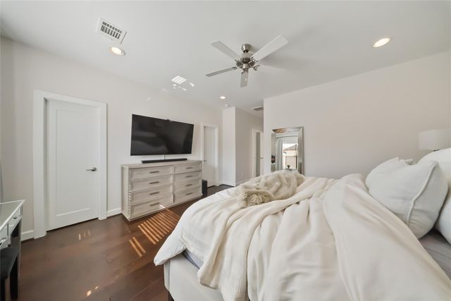 845 Fisher Street F, Houston, TX 77018