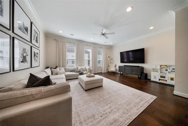 845 Fisher Street F, Houston, TX 77018