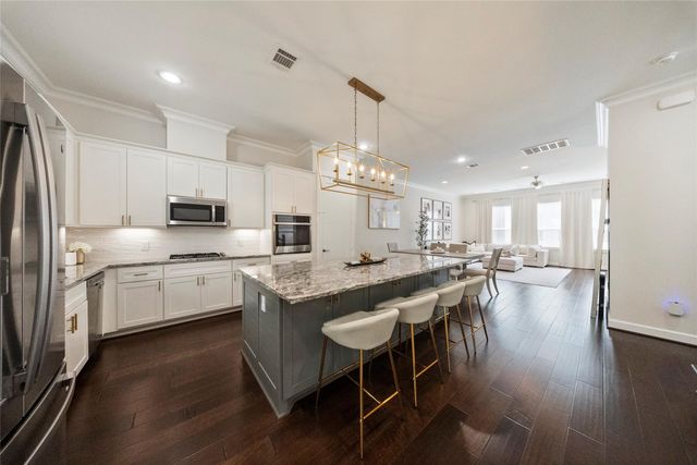 845 Fisher Street F, Houston, TX 77018