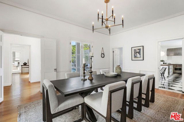 3659 Shannon Road, Los Angeles, CA 90027