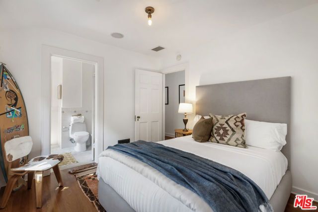 3659 Shannon Road, Los Angeles, CA 90027