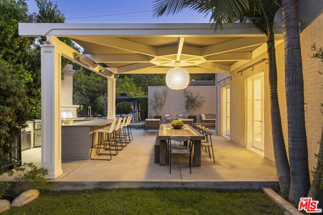 3659 Shannon Road, Los Angeles, CA 90027