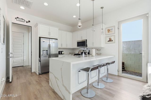 161 E ELMWOOD Place, Chandler, AZ 85249