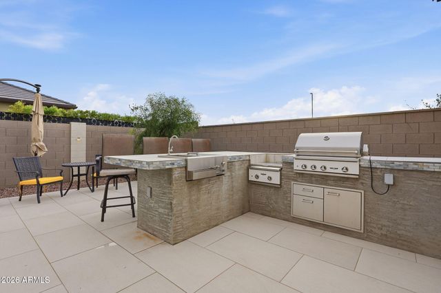 161 E ELMWOOD Place, Chandler, AZ 85249