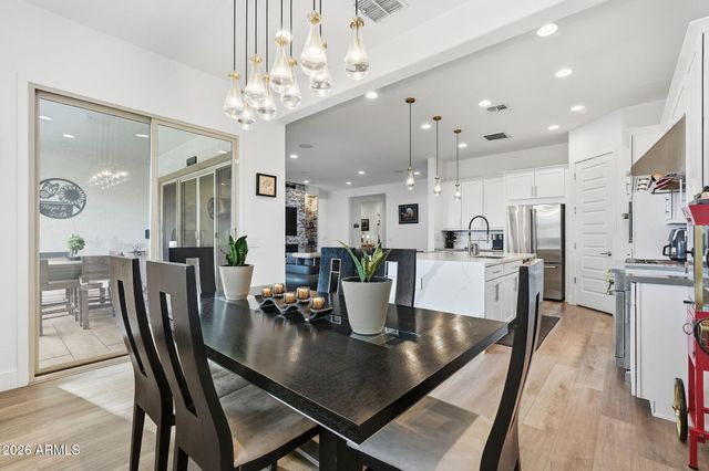 161 E ELMWOOD Place, Chandler, AZ 85249