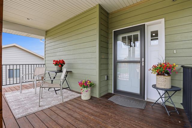 10075 LARAMIE LN, Summerset, SD 57718
