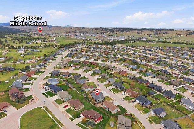 10075 LARAMIE LN, Summerset, SD 57718
