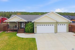 10075 LARAMIE LN, Summerset, SD 57718