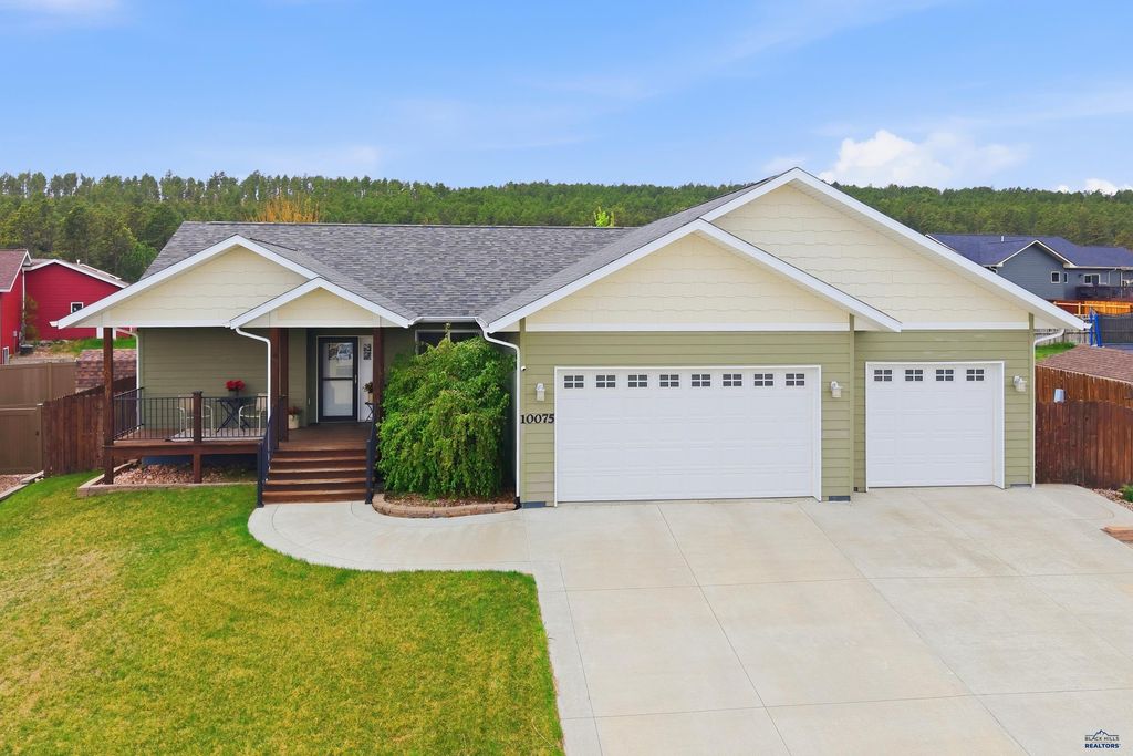 10075 LARAMIE LN, Summerset, SD 57718