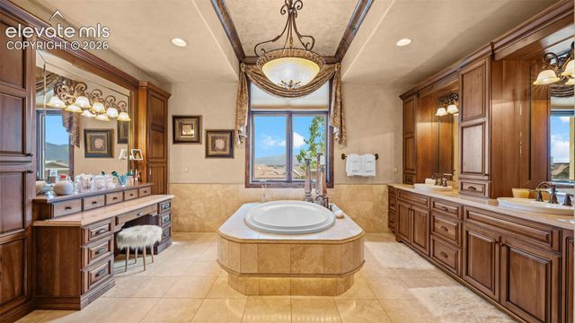 13684 Random Ridge View, Colorado Springs, CO 80921