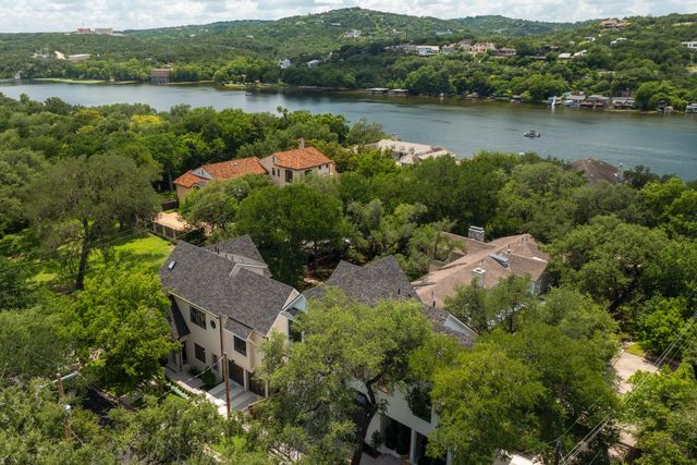 1900 Matthews DR, Austin, TX 78703