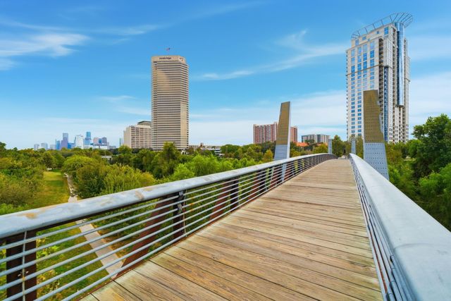 720 Sabine Street, Houston, TX 77007