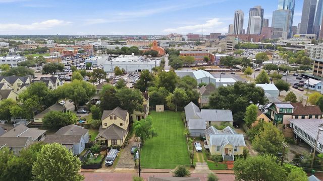 720 Sabine Street, Houston, TX 77007