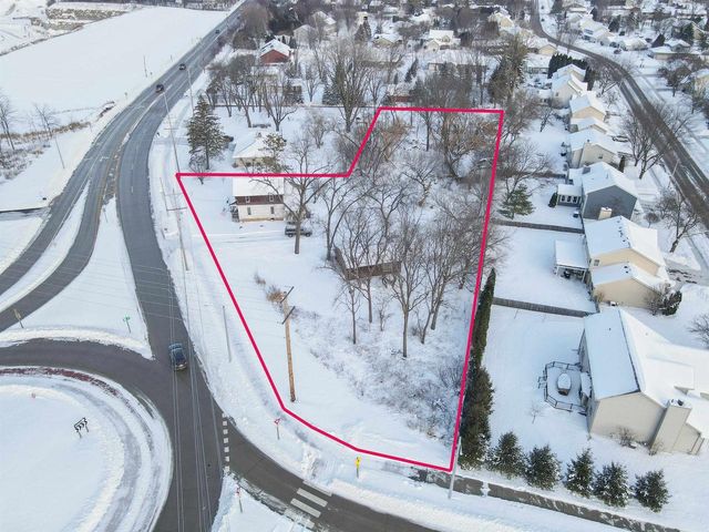 1290 W WINNECONNE AVENUE, Neenah, WI 54956