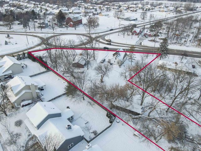 1290 W WINNECONNE AVENUE, Neenah, WI 54956