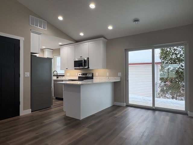 355 Laird Street, Winona, MN 55987