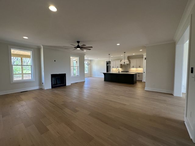 1576 Frye Rd, Columbia, TN 38401