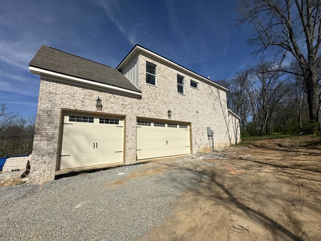 1576 Frye Rd, Columbia, TN 38401