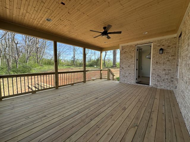 1576 Frye Rd, Columbia, TN 38401