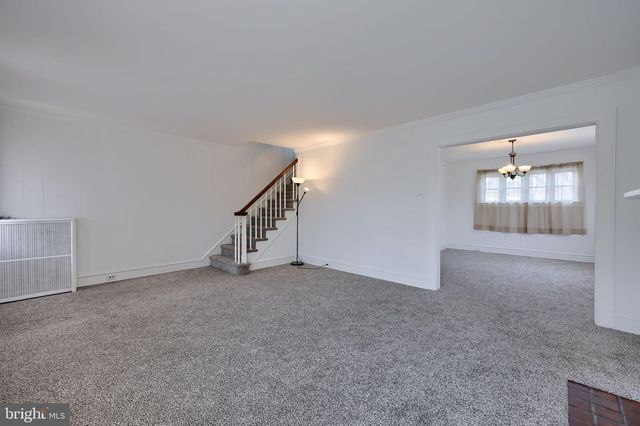 561 BURROWES AVE, Lancaster, PA 17602