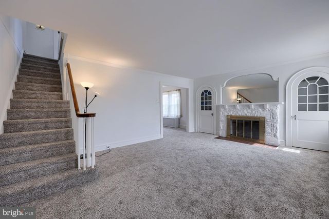 561 BURROWES AVE, Lancaster, PA 17602