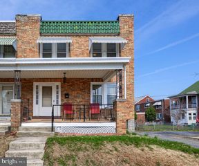 561 BURROWES AVE, Lancaster, PA 17602
