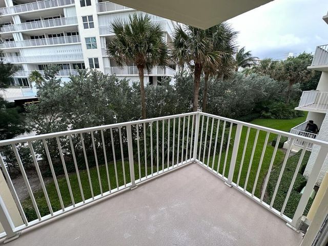 3540 S Ocean Boulevard 208, South Palm Beach, FL 33480