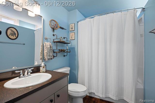 1808 Lombardy, Highland, MI 48356
