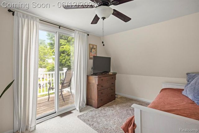 1808 Lombardy, Highland, MI 48356