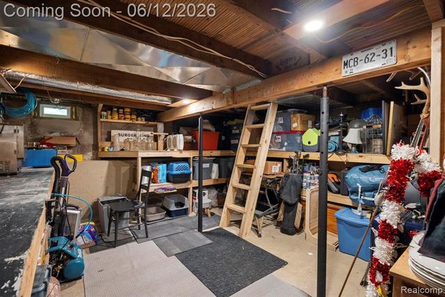 1808 Lombardy, Highland, MI 48356