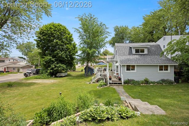 1808 Lombardy, Highland, MI 48356